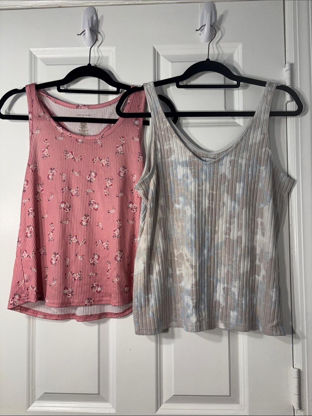 Women’s 2-Piece Lounge Pajama Sets Bundle Size M/L– Tahari & Nicole Miller - Picture 2 of 6
